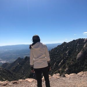 Meet your Posher, Liz